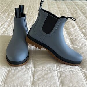 L.L. Bean Blue Winter Rain Boots Chelsea Style
